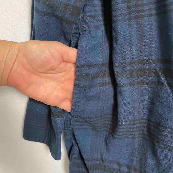 Carhartt Rugged Flex Relaxed Fit Midweight Flannel Long-Sleeve Tunic Womens Sz L - Picture 8 of 10